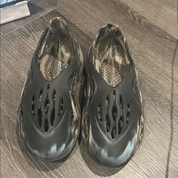 Yeezy foam runner - Picture 1 of 7